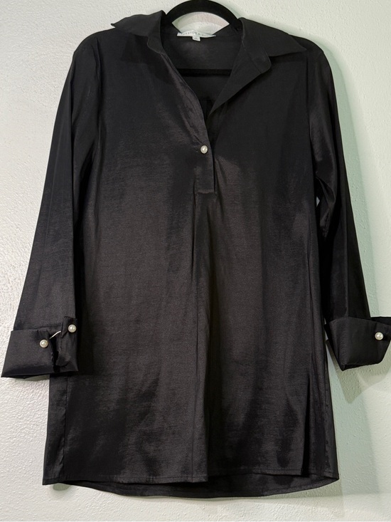 Preston & York Dresses & Skirts - Preston & York Black Button-Accent Mini Dress with satin-like sheen. Sz M.